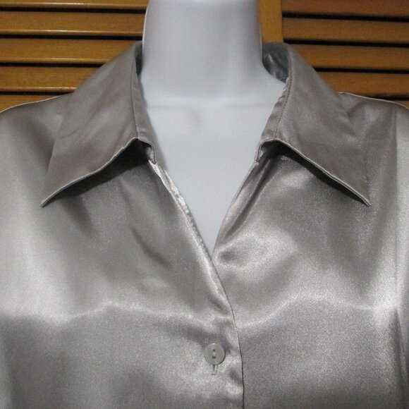 Laura Scott top silver long sleeve V neck button down blouse satin look size 22W - Picture 3 of 8